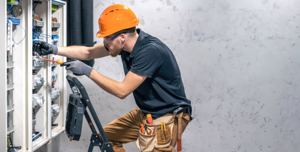 Best Affordable Electrician  in Robins, IA